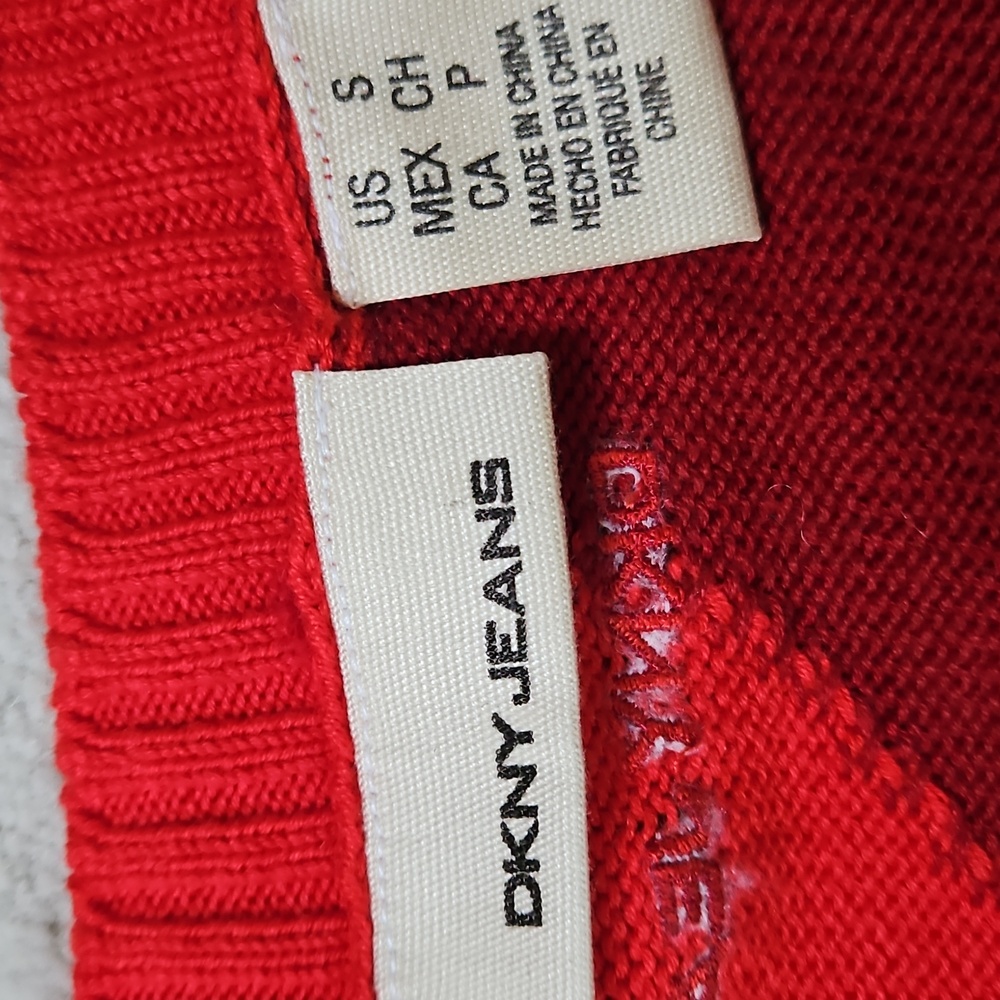 DKNY Red Colorblock Sweater Knit Top With Belt Size Small - Picture 7 of 10